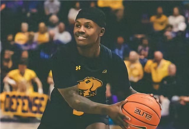 达内尔-罗杰斯：1.57米的NCAA球员 麦迪曾为之疯狂