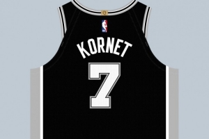 乐鱼体育-4年4100万！球衣记者：科内特在马刺将穿7号球衣征战